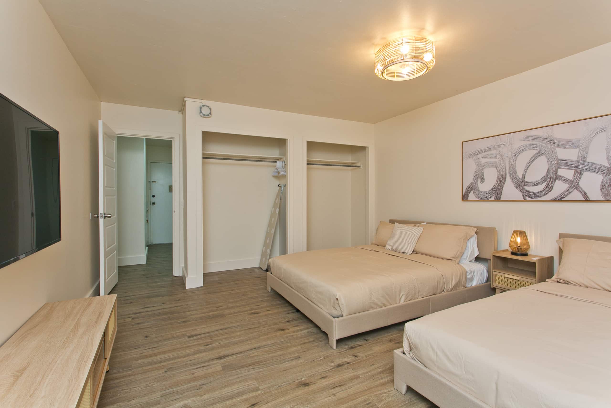 New 3 bed 2 Bath Luxury Boho Dream W Parking - Image 16