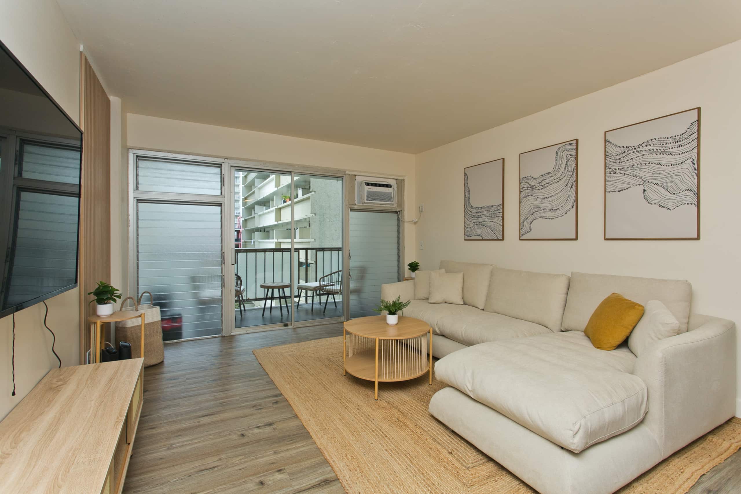New 3 bed 2 Bath Luxury Boho Dream W Parking - Image 3