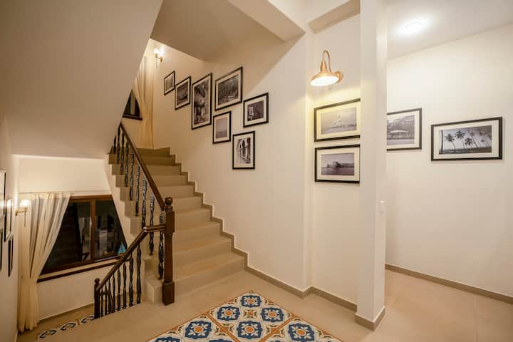 Living room image 7