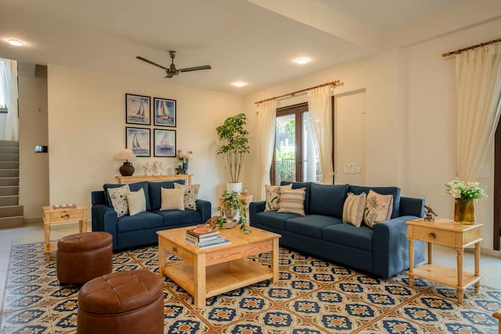 Living room image 4