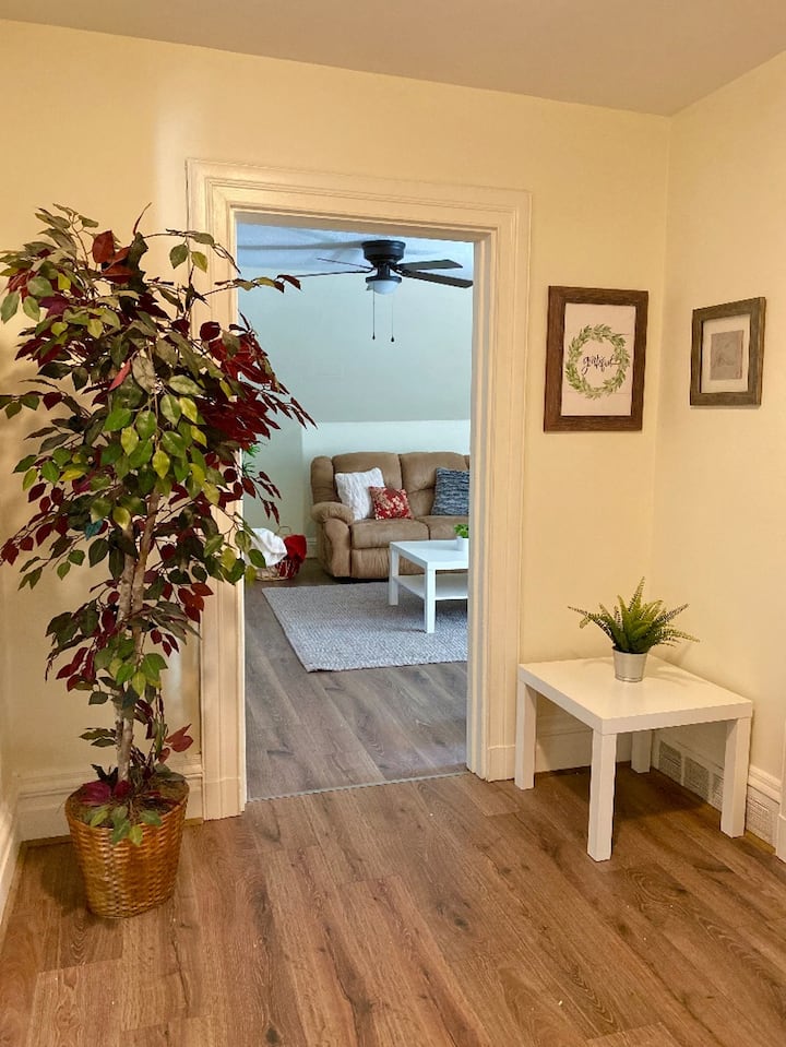Great Apartment In Sewickley - Sewickley, PA