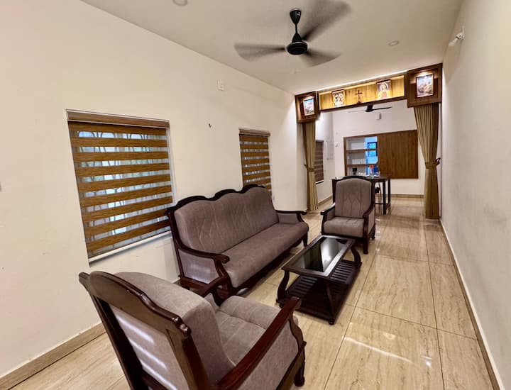 Manalar Homes: Lavender - Thrissur