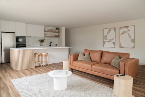 Top Airbnb: Apartments on Gavan - Two in Bright