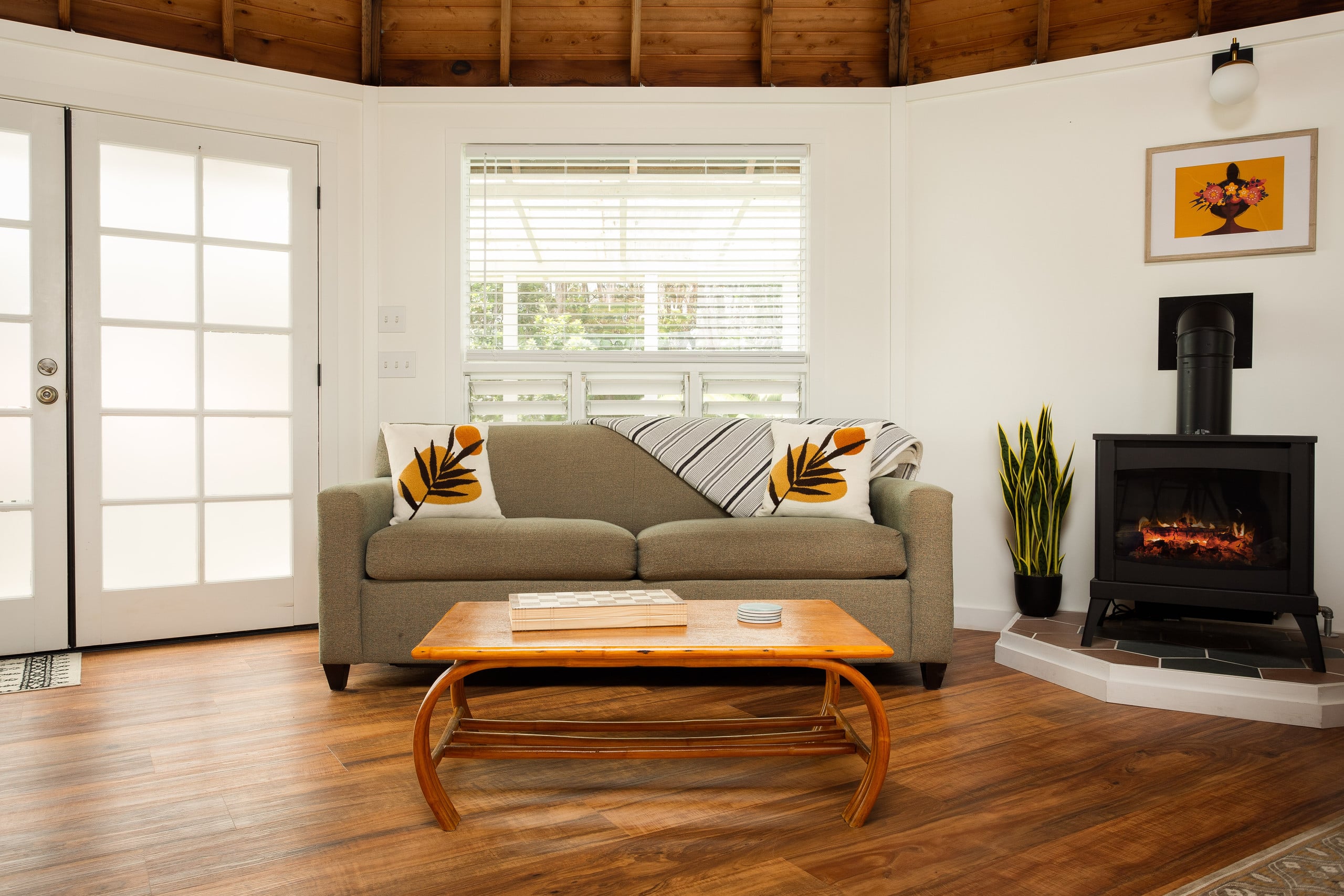 Home in Volcano · ★4.97 · 1 bedroom · 2 beds · 1 private bath - Image 3