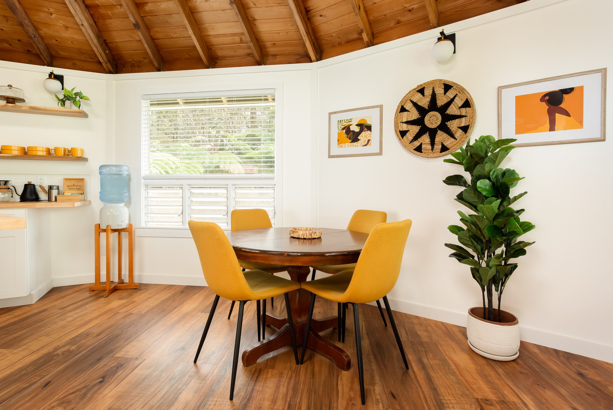 Home in Volcano · ★4.97 · 1 bedroom · 2 beds · 1 private bath - Image 6