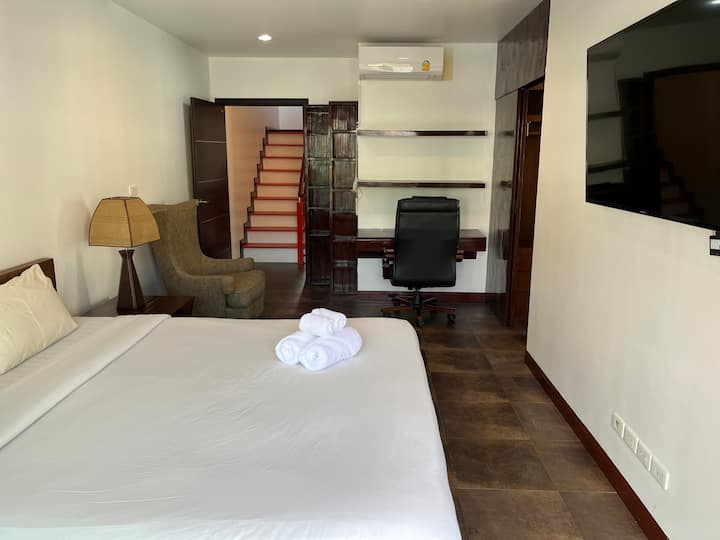 Schlafzimmer 1