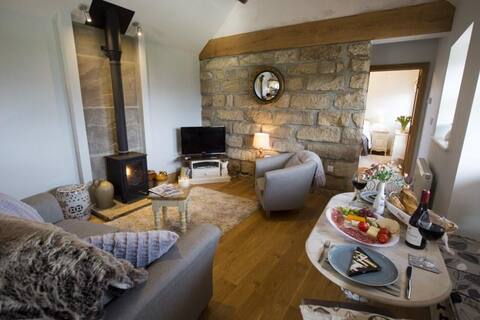 Feathers Nest ~ Yorkshire Coast Barn Conversion