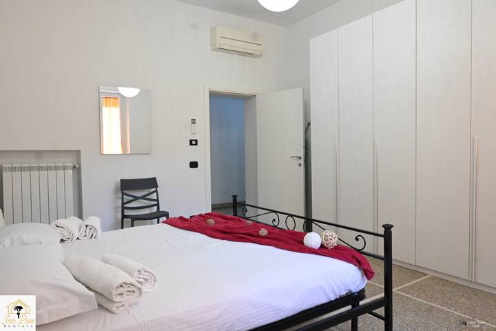 Double Bedroom Double
Bedroom