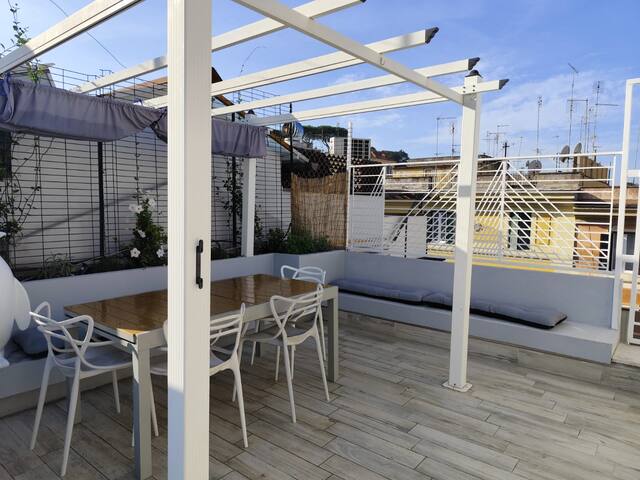 Luxury Vatican Penthouse gallery image 4