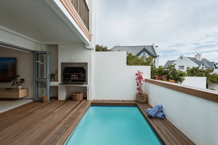 Kingshaven Estate Villa Santorini gallery image 5