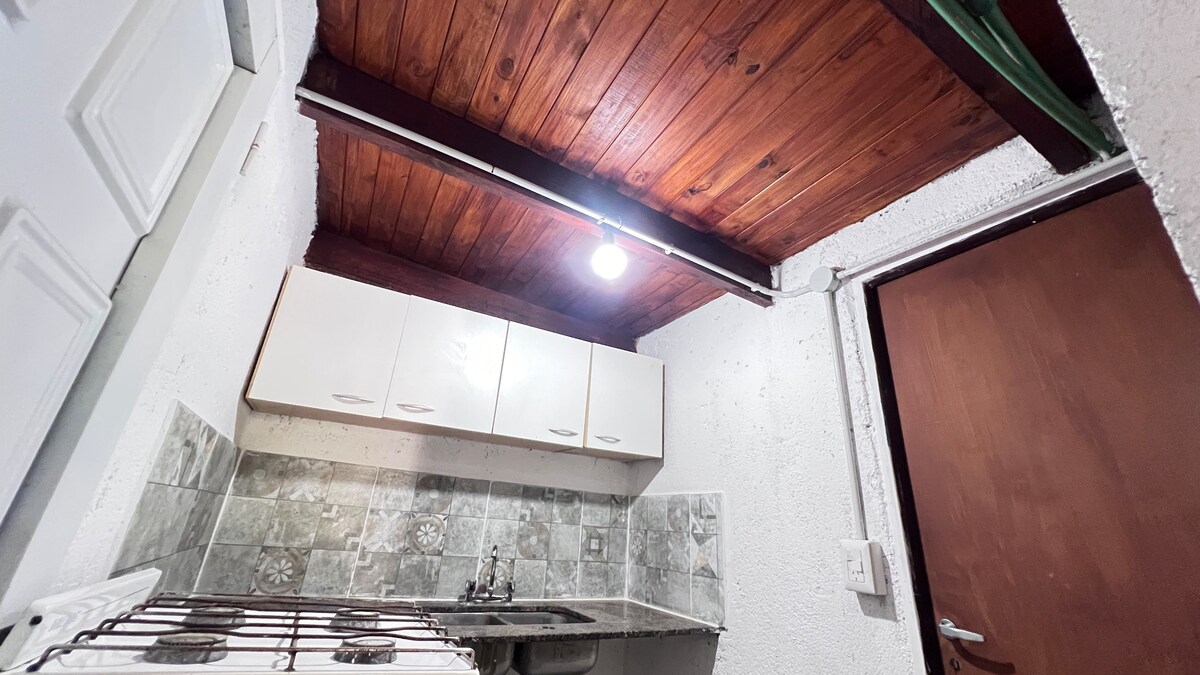 Top Airbnb: Studio apartment, meters from the river en Tanti