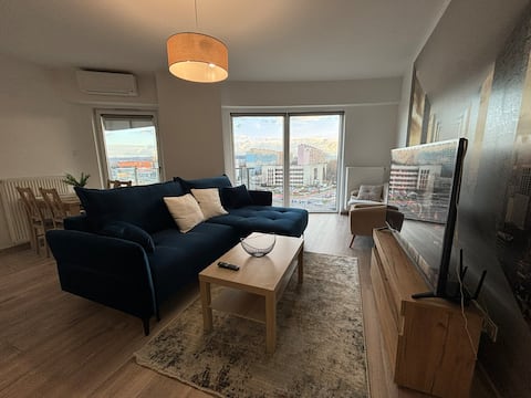 Apartment #CapitalTower 59B #FV #Parking #Balcony