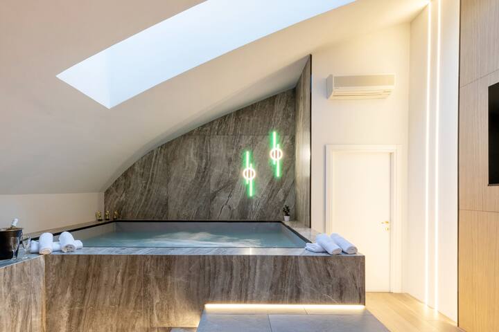 Milan Luxury Home with Private Pool & Spa gallery image 2