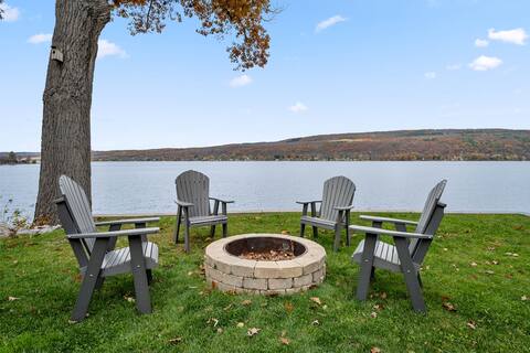 The Shore House | Lakefront Home & Guest House