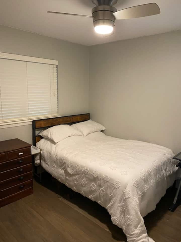 Dormitorio 2 de tamaño completo - 2 plazas