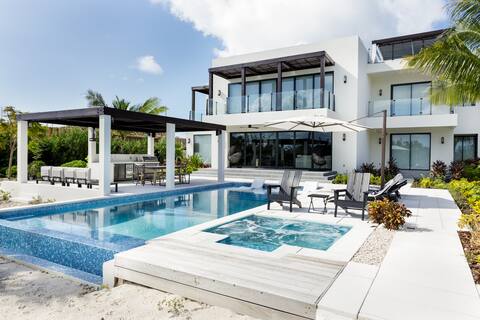 Blue Tang Villa Estate (7 Bedroom)