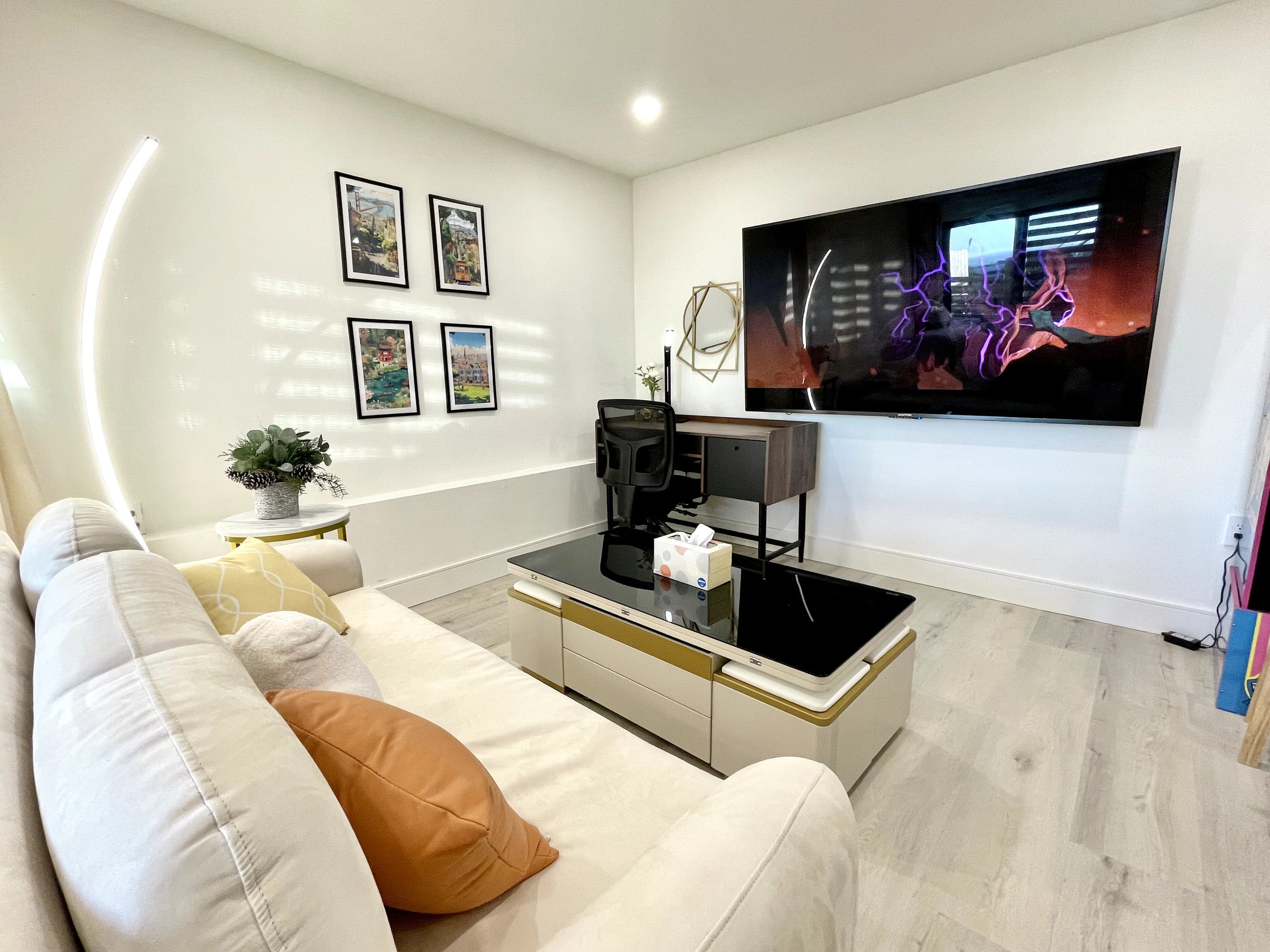 Home in San Francisco · ★4.91 · 2 bedrooms · 3 beds · 1 bath - Image 3