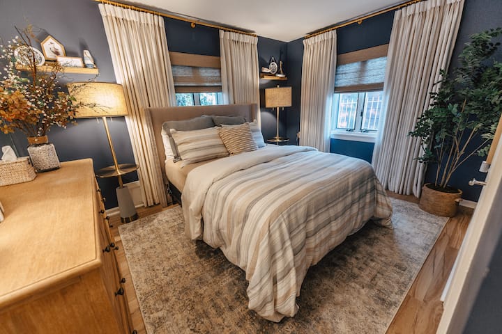 La suite n. 3 accoglie gli adulti con bambini o si gode la suite da soli. 