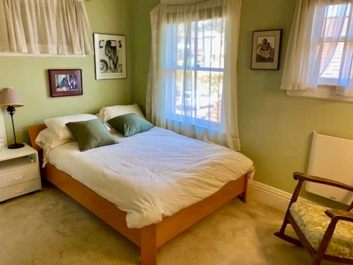 חדר שינה רביעי, מלא