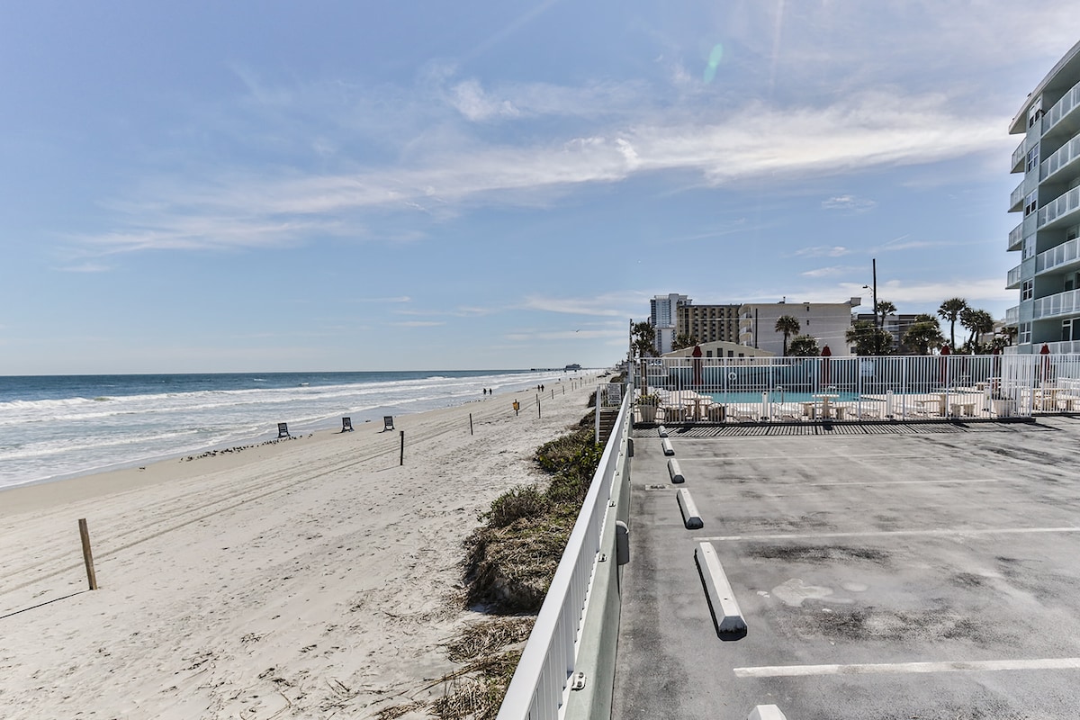 Oceanfront Studio Oasis