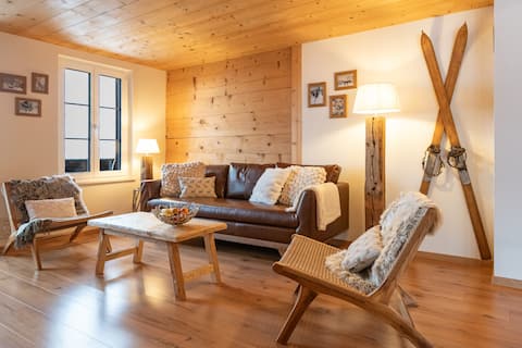 Top Airbnb: Bergidyll central Eiger view 4 1/2 room apartment in Bern/Berne