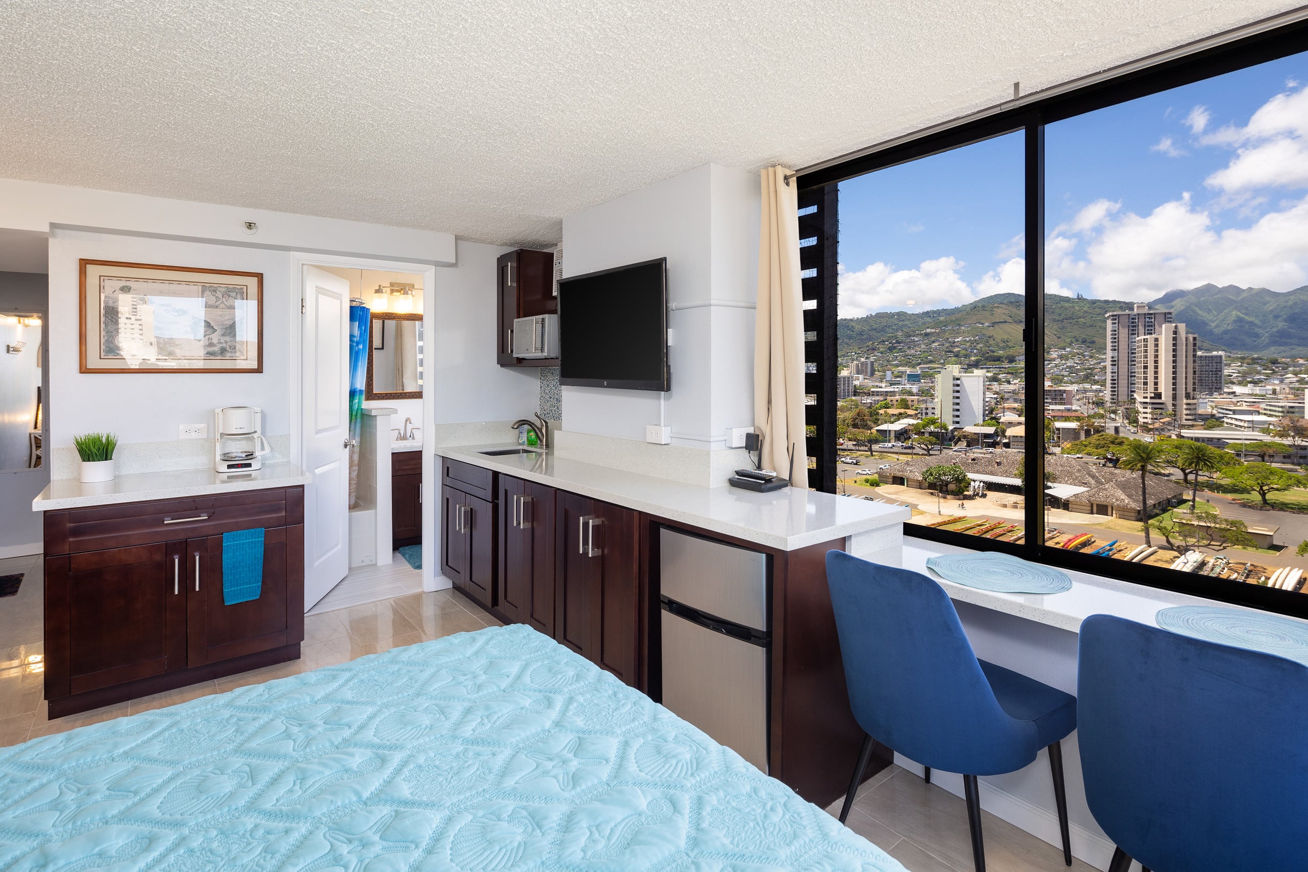 :1211 Hawaiian Palms: - Image 6
