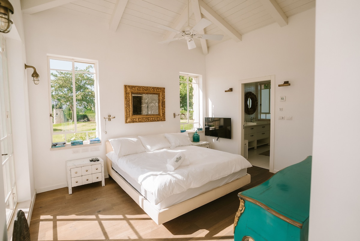 საძინებელი 4