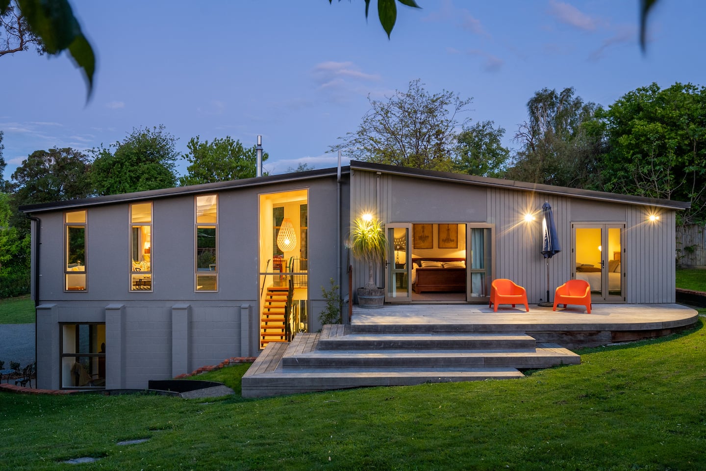 Comfortable, Stylish, 2 Beds, Close To Village 2
