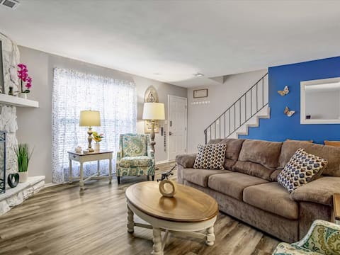 Tranquil 3 Bedroom Townhome.