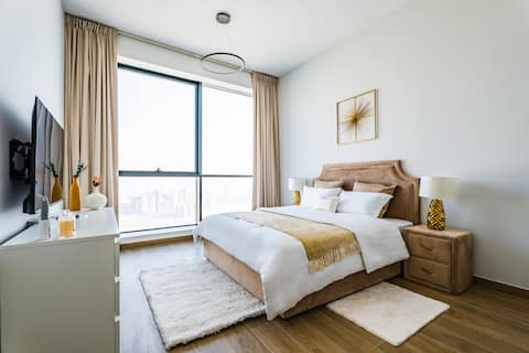 Lux High-Floor | Seafront, Skyline View, Pool, Gym