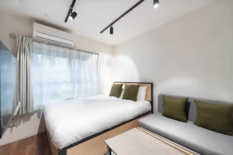 5 min. walk from nearest station!WI-FI/ b01