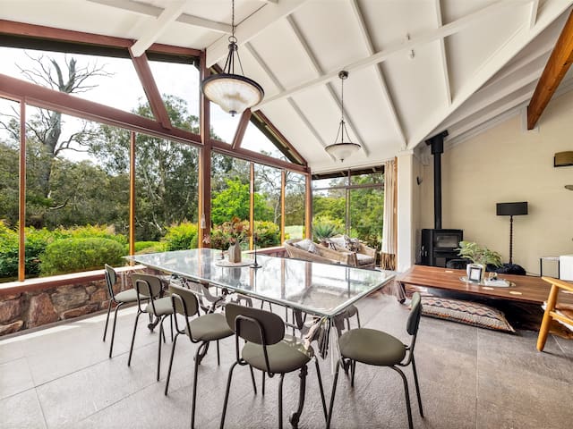 Shawlilly Stay | NEW Listing