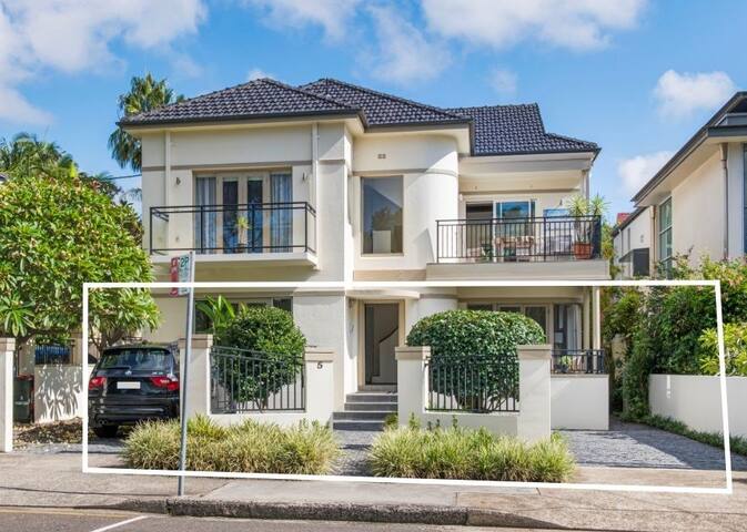 Balmoral Beach Dream home gallery image 2