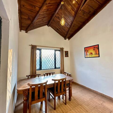 WoodWalk Homestay, Bhimtal