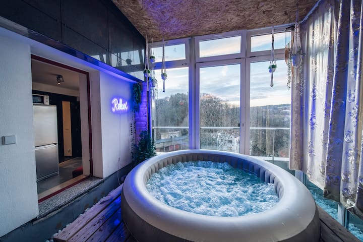 WagnerStays Lovely 3BD Rooftop jacuzzi&Sauna