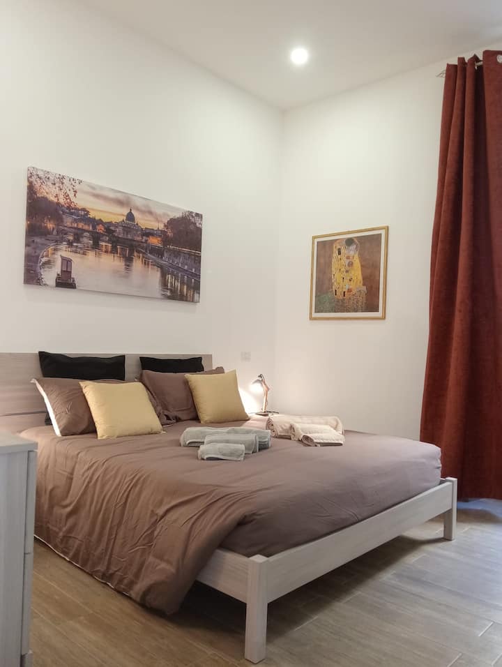 Двойна стая с прозорец