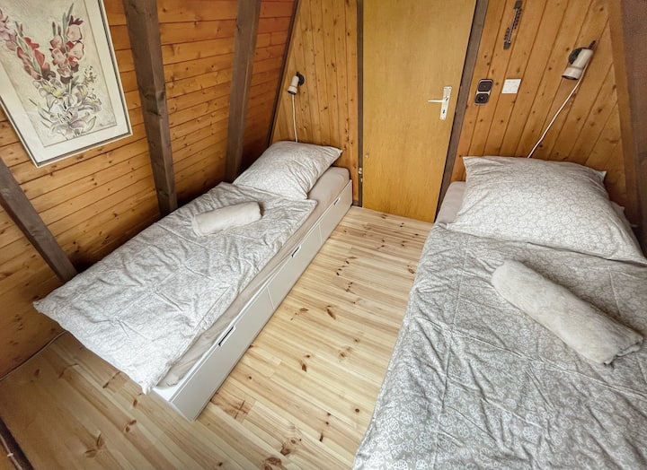 Schlafzimmer 2
