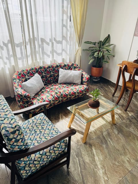 Popular Airbnb listing: Just like home in Kennedy