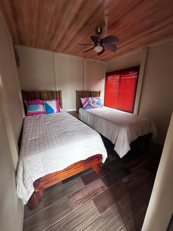 საძინებელი 1