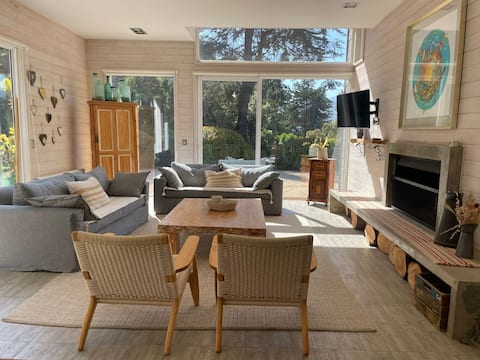 Top performing Airbnb: Aguas Claras Norte in Zapallar