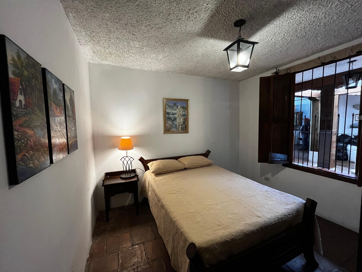 غرفة 3
سرير كامل
