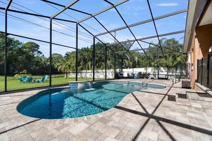 Seaside Haven - Close To The Shore! - Indian Rocks Beach, FL