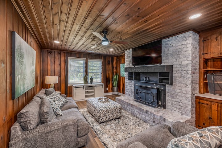 4- Br Country House Near Everything. 2 Acres - Piedmont, SC