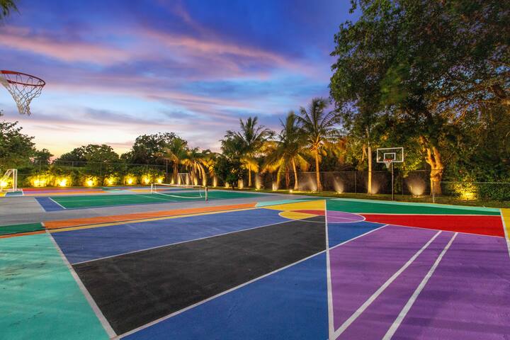 Platinum Villa | Karaoke | Pickleball | BKB | Socc gallery image 5