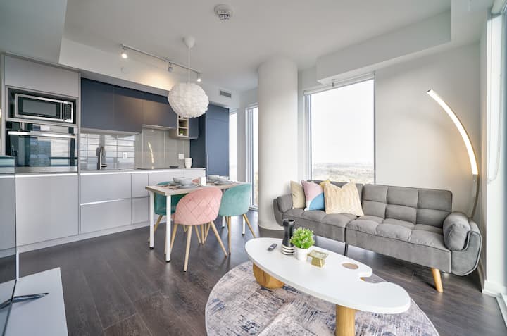 Stunning Toronto View In Luxe 2br Corner Unit - Toronto