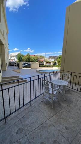 2 bed apartment for up to 6 gallery image 2