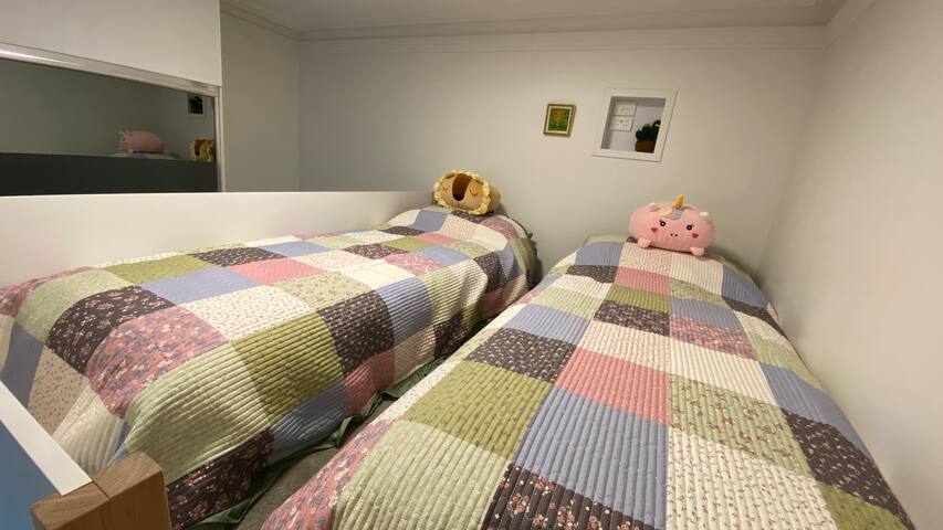 2 bed apartment for up to 6 gallery image 5