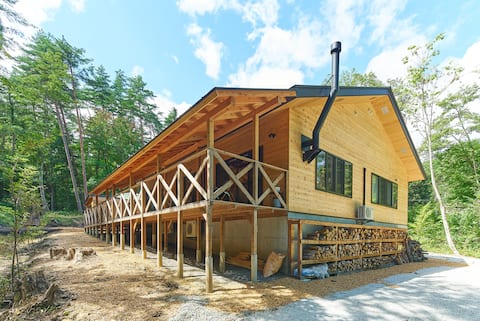 Azumino Komorebi: Hot Spring and Sauna Included! Forest villa with sauna for forest bathing