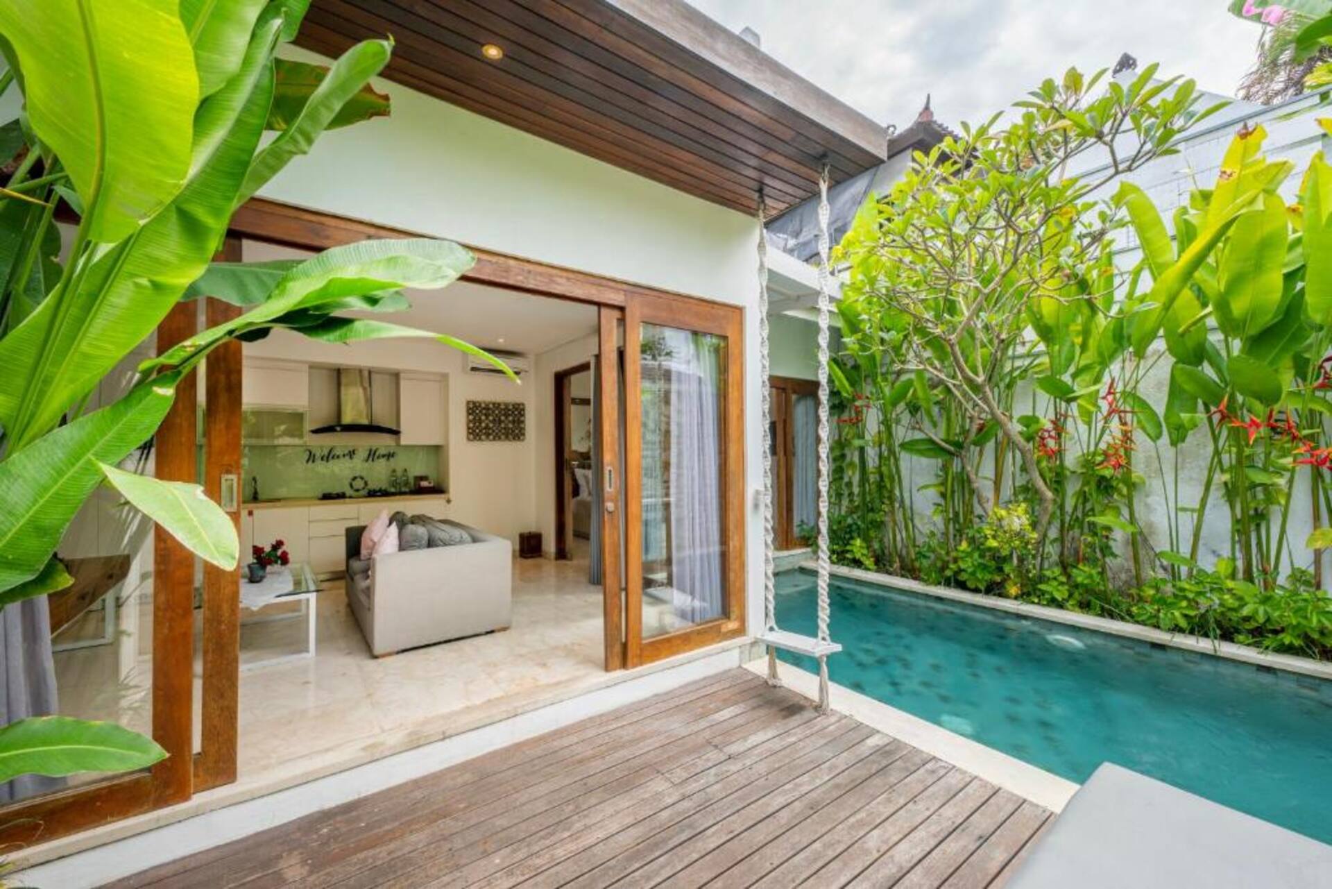 Charming Poolview Nook 1 Bedroom Private Villa in Jimbaran 2