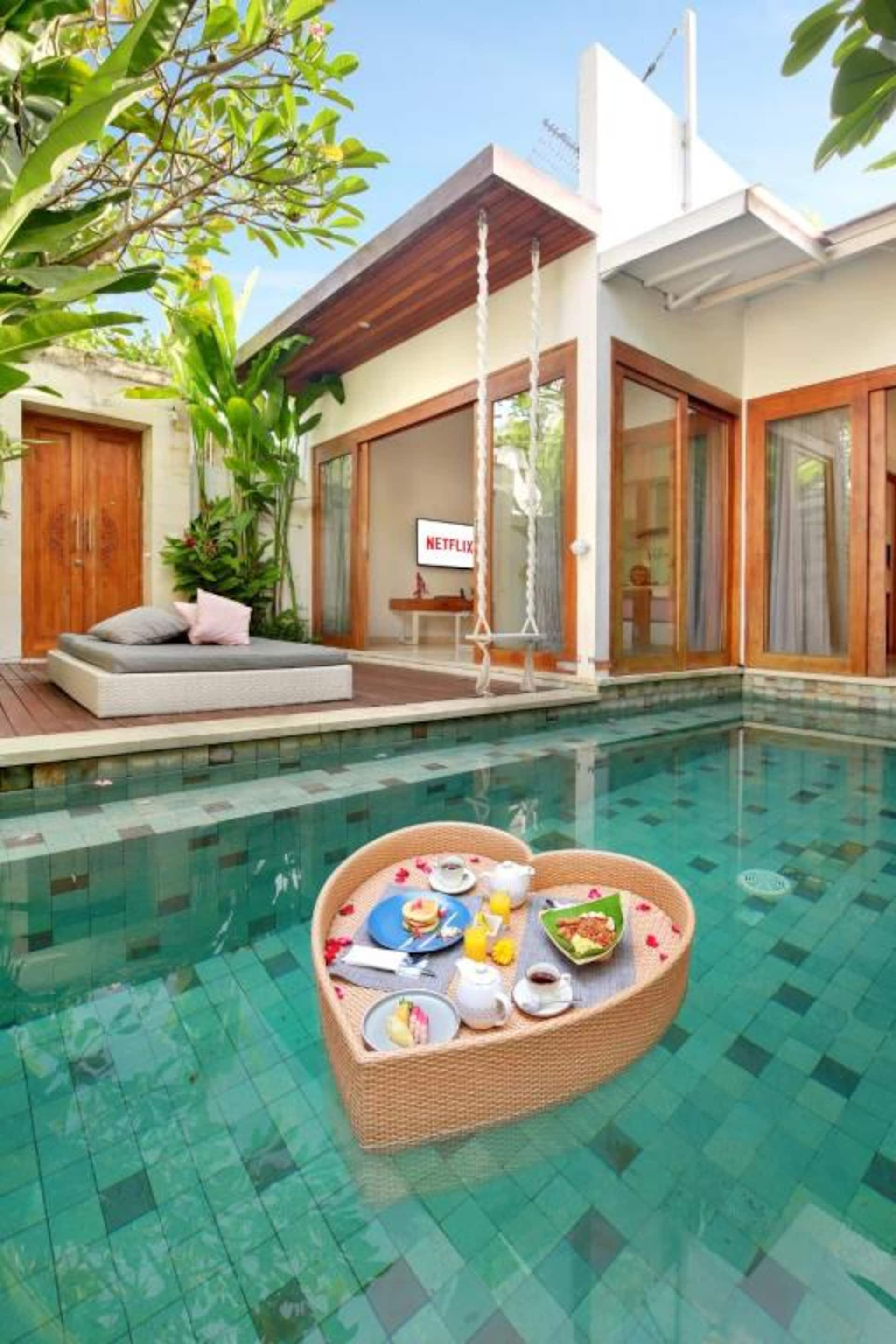 Charming Poolview Nook 1 Bedroom Private Villa in Jimbaran